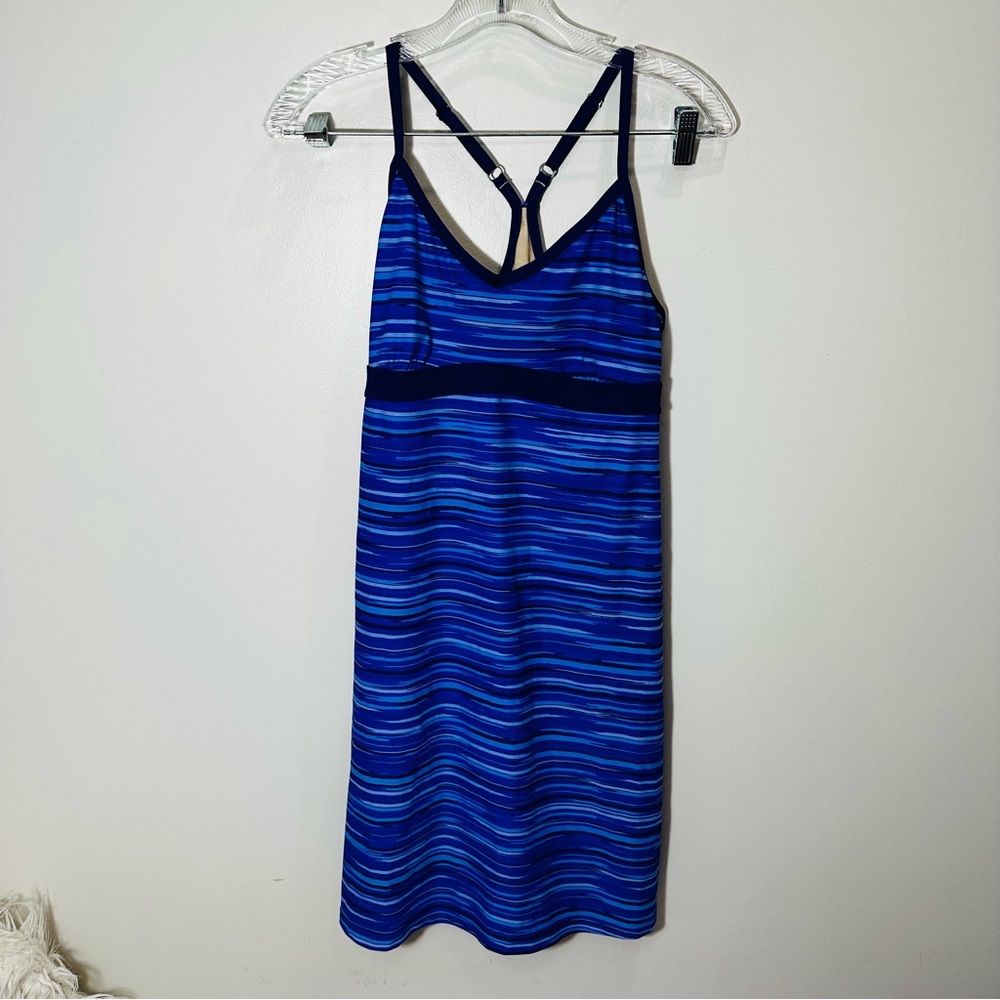 Athleta Stretch dress Athleisure built in bra small